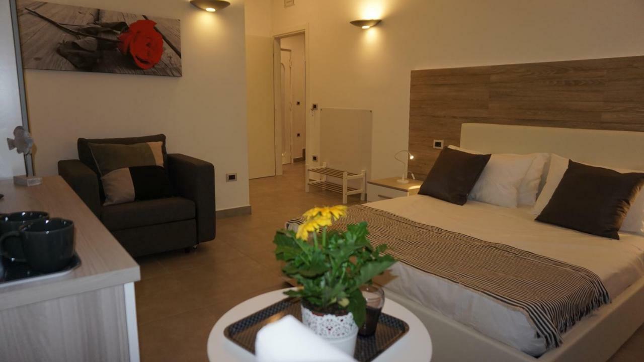 Myb Apartamento Nápoles Exterior foto