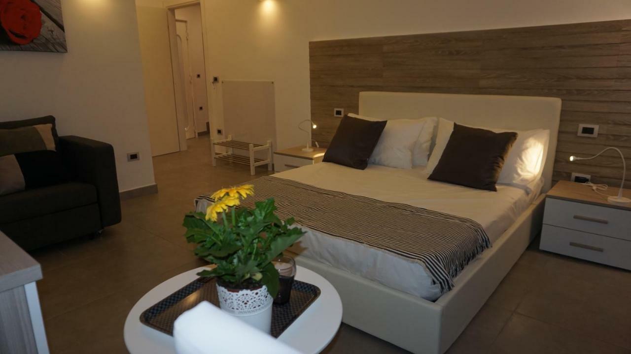 Myb Apartamento Nápoles Exterior foto